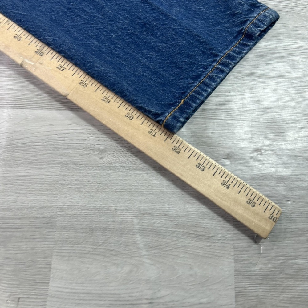 Levis 501 Jeans Womens 26x32 Blue Button Fly Straight Fit Denim Medium Wash - Picture 9 of 15
